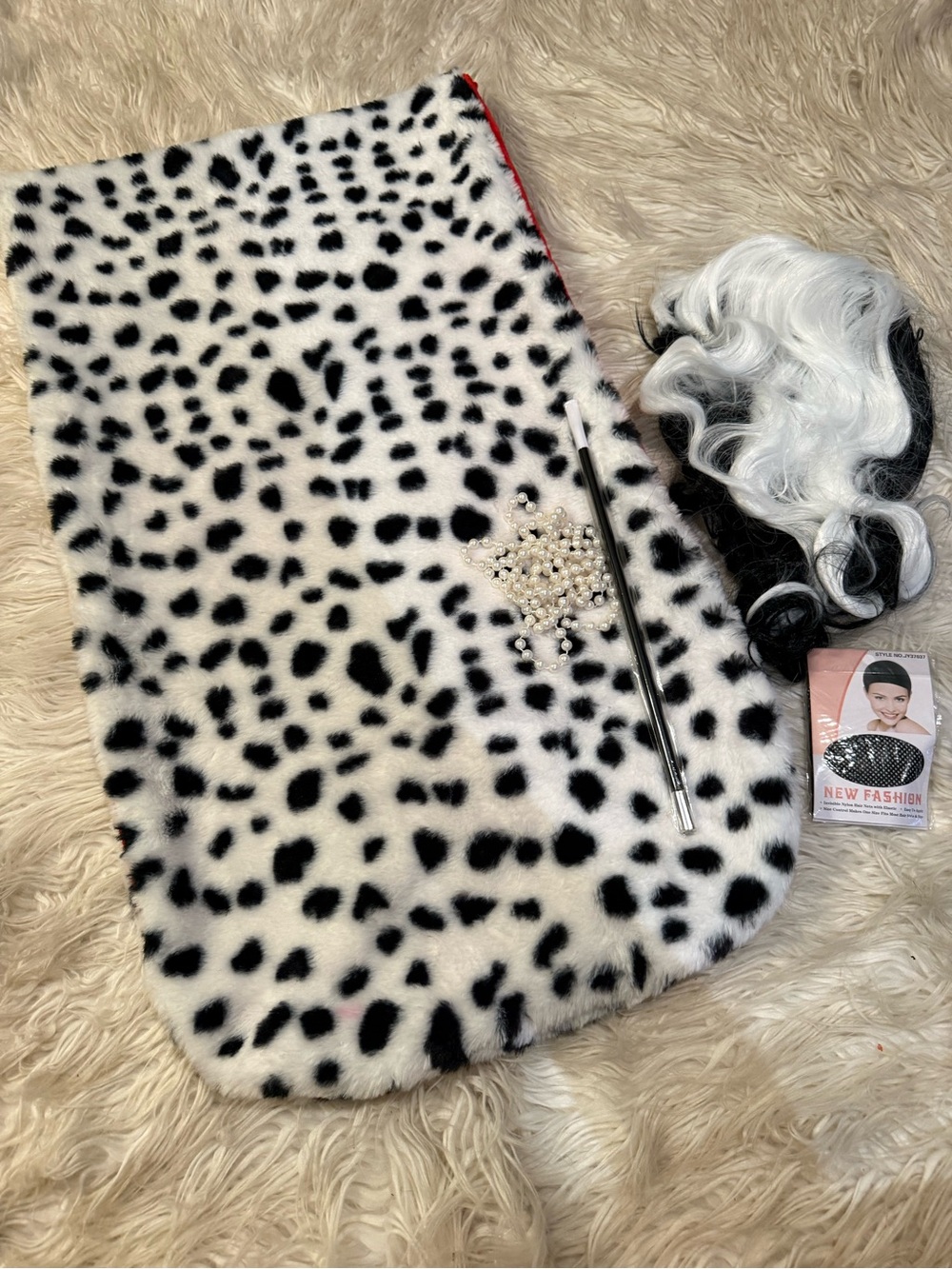 Kids Cruella costume accessories